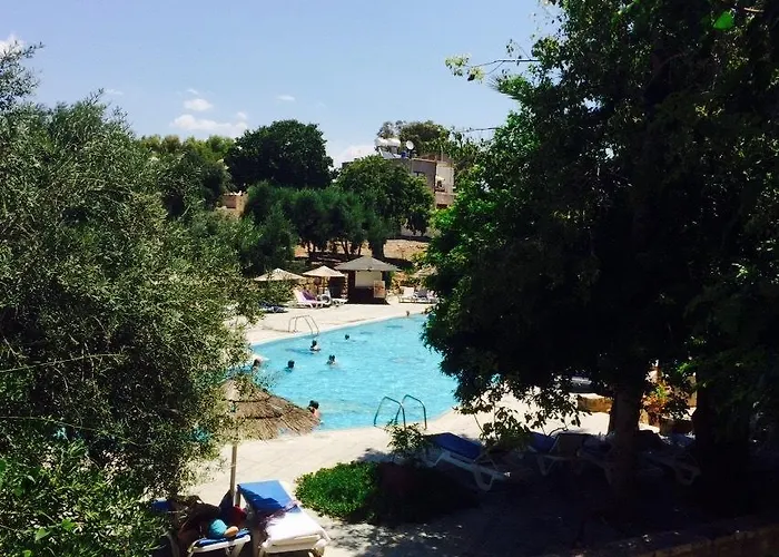 Modern Apt In Paphos Port - Pool & 50 M To The Sea *