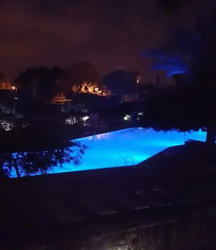 Modern Apt In Paphos Port - Pool & 50 M To The Sea