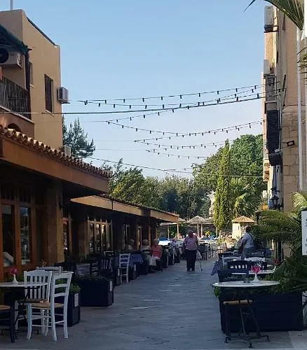 Modern Apt In Paphos Port - Pool & 50 M To The Sea Appartamento