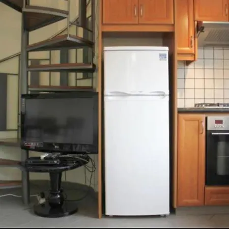 アパート Modern Apt In Paphos Port - Pool & 50 M To The Sea パ フォス