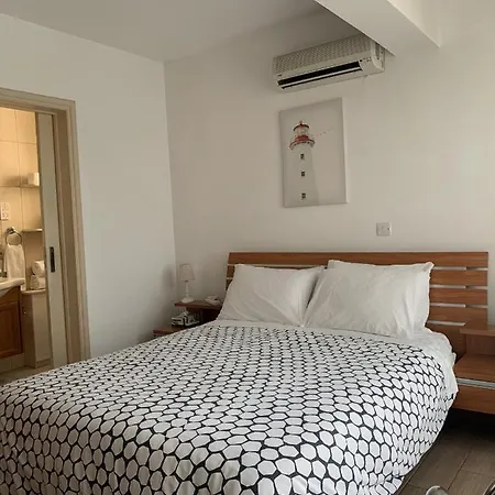 Apartmán Modern Apt In Paphos Port - Pool & 50 M To The Sea Paphos